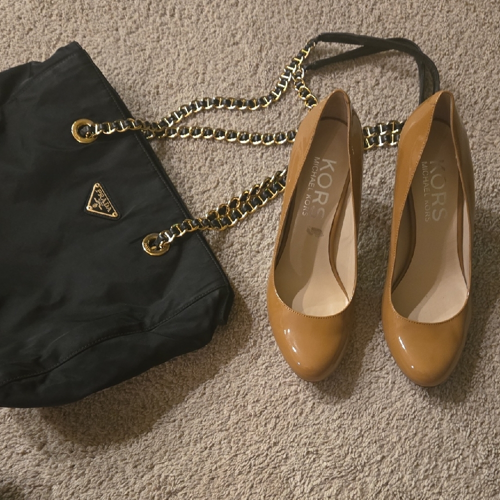 Michael Kors Tan Heels